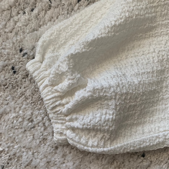 EXPEESS PUFF SLEEVE BLOUSE - Picture 3 of 5